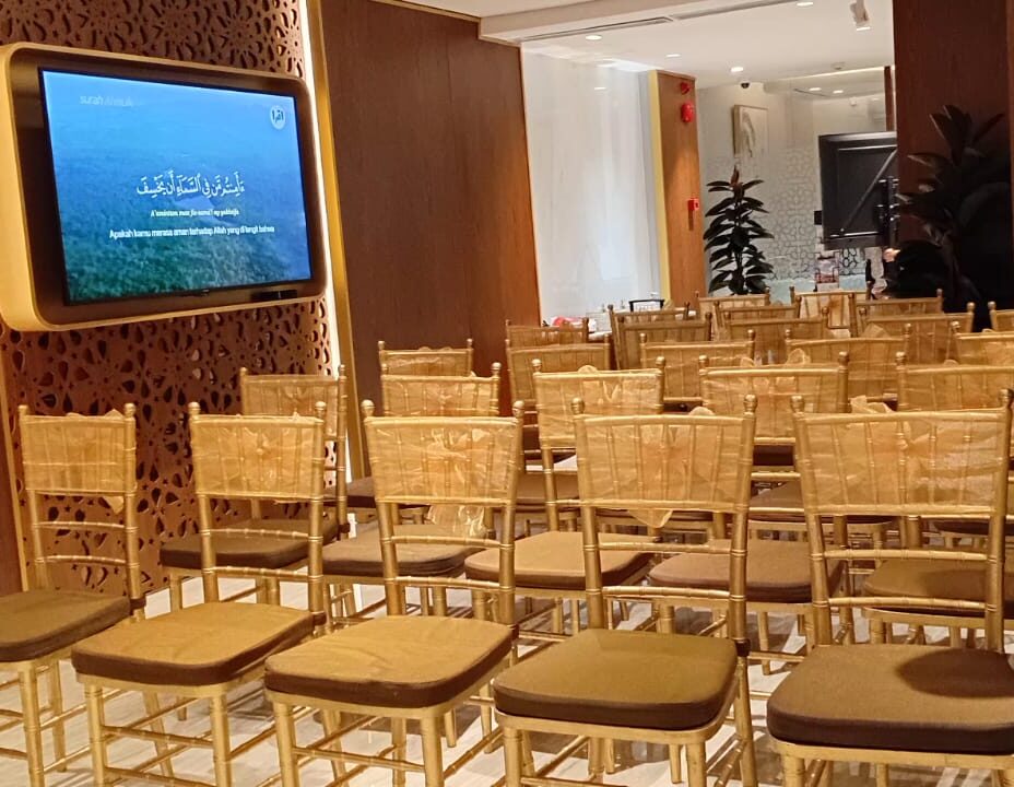 Sewa Kursi Tiffany Elegan Cilandak 2026 – Pilihan Mewah untuk Pernikahan